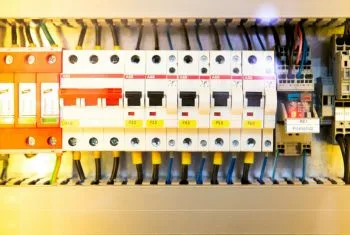 eletricista Substituição de Disjuntores e Fusíveis