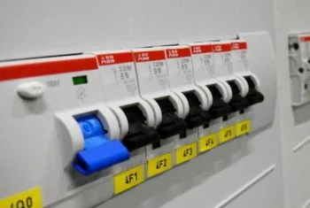 Lider eletricistas Detecção de Avarias Elétricas